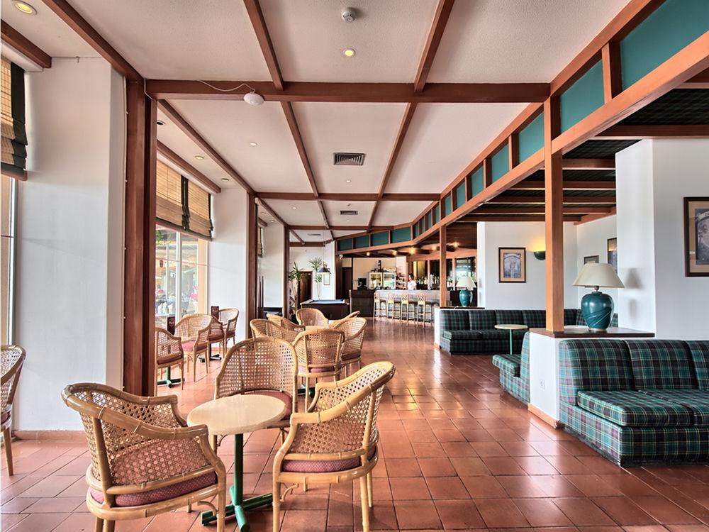 Dom Pedro Portobelo Aparthotel Виламура Екстериор снимка