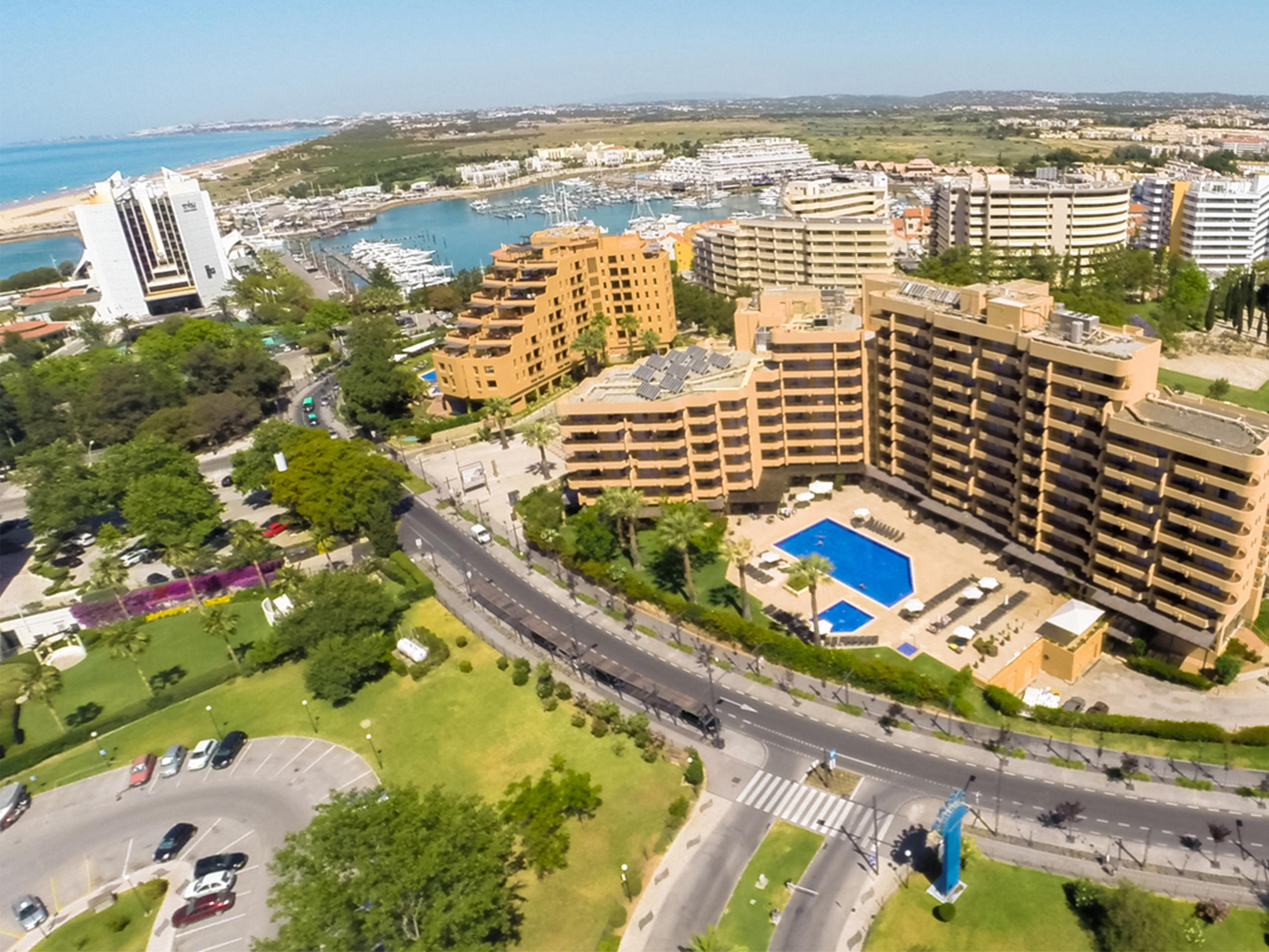 Dom Pedro Portobelo Aparthotel Виламура Екстериор снимка