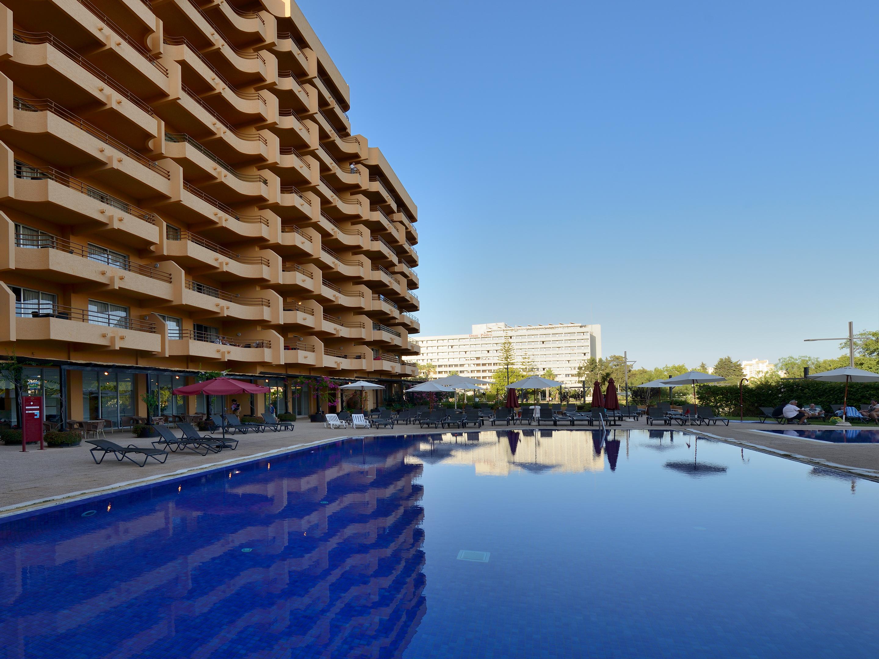 Dom Pedro Portobelo Aparthotel Виламура Екстериор снимка
