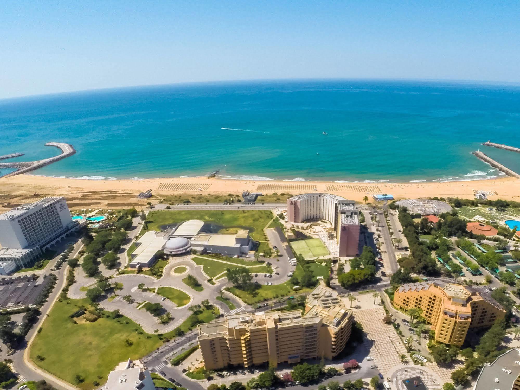 Dom Pedro Portobelo Aparthotel Виламура Екстериор снимка